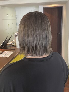 ヘアースペースブルーム プリュス 石橋店(HAIR SPACE BLOOM plus) 石橋/ブリーチ無しアッシュブラウン/くせ毛/ショートボブ/外ハネ