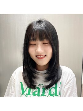 ハルキミナト ジャパン ヨコハマ(HARUKI MINATO japan YOKOHAMA) ザクザクレイヤーで軽やかな印象に