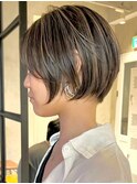 横浜西口くびれショート切りっぱなしボブベージュカラー30代◎