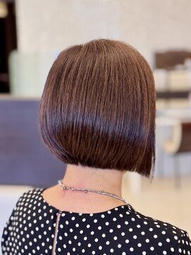 ヴィサージュ ギンザ VISAGE GINZA 前下がりショートボブ