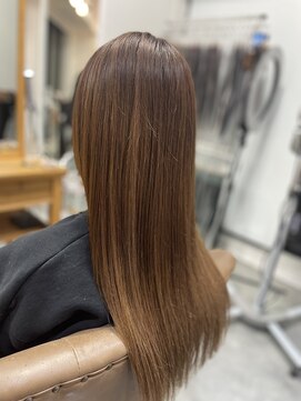 フツーロ 栄(FUTURO) プルエクステ