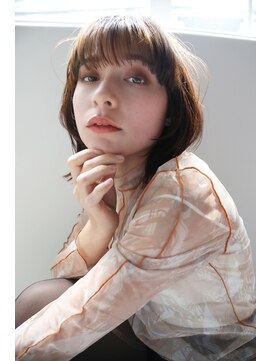 フィガロ ウメダ(FIGARO UMEDA) ワイドバング×ショートボブ