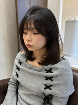 セライロ 千葉(celilo) ミディアムレイヤー ダークカラー【momoka】