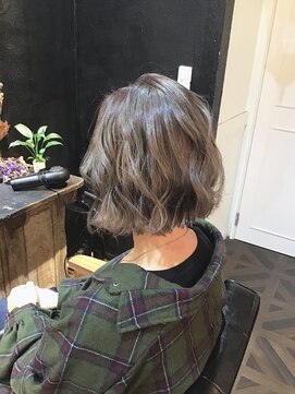 イル(iLu.) smoky gray