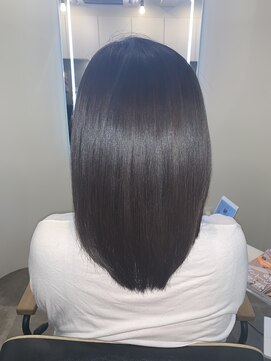 アールサロン アオヤマ(Rr SALON AOYAMA) カットミルキーアクアミネコラ