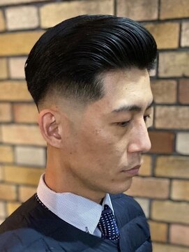 バーバーリング メソッド(BARBERING METHOD) ボリュームアップフェードカットスタイル