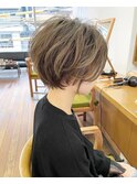 バレイヤージュカラー×ルーズショートボブ