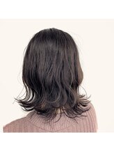 ウィットヘアー(wit hair) 外ハネ波ウェーブ