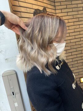 ラフ(LAFF) #黒髪#ボブルフ#ネビージュ#小顔#ワンレン