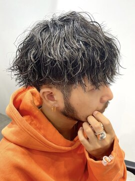 フィフス 天神大名(fifth) 波巻きスパイラルパーママッシュショート無造作パーマ刈り上げ