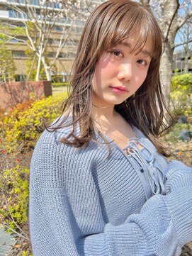 シーナ(scena) 大人可愛い20代30代40代透明感ベージュセミロング