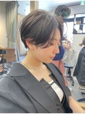 ショートボブパーマ20代30代40代イヤリングカラー大人可愛い