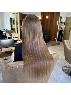 フツーロ 栄(FUTURO) プルエクステ