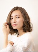 センターパート ゆる巻きミディアム