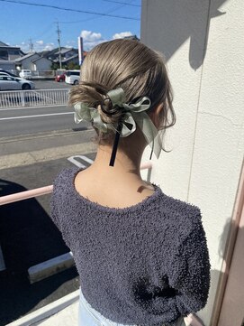 ワークスヘアー(WORKS HAIR) 個性派 カチモリヘア リボンアレンジ