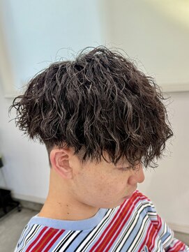 フゥ 宇都宮(FeU) 波巻きスパイラル/ツイストスパイラル/宇都宮/メンズパーマ