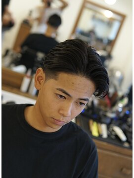 ザ チョップ ショップ ハラジュク(THE CHOP SHOP HARAJUKU) テーパーフェード　渋谷バーバー　原宿バーバー