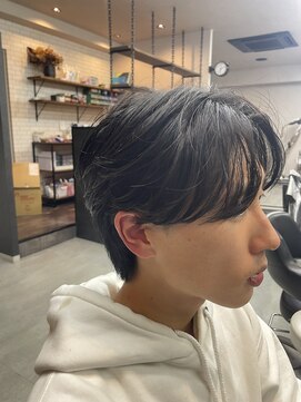 MEN’S HAIR/サーフカール/刈り上げセンターパート/千葉駅