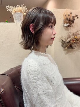 ルーリールー(Rulyru) 【京都・烏丸】 軽め/外ハネ/ミディアム./伸ばしかけ【Rulyru】