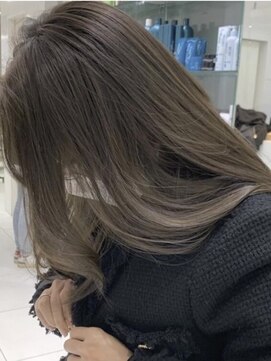トニーアンドガイ 原宿店(TONI & GUY) オリーブベージュ