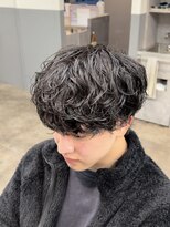 ノイセルヘアー(Noisyle Men's hair) リバースセンターパート/ニュアンスパーマ/ダウンバング/MEN'S◎