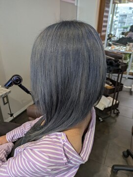 ヘアサロン フラット(Hair salon flat) シルバーグレージュ