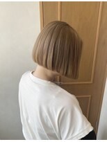 ノーブ(nove)&nbsp;ボブ／ワンブリーチ／ベージュ