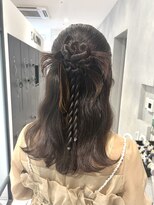 グリップ(GRIP)&nbsp;ねじねじハーフアップカチモリヘアセット名古屋/オオタユキ