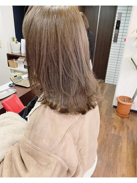 レイラバイアフロート 吉祥寺(Lila by afloat) くびれレイヤーミディ【アフロート小笠原】