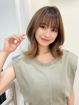 フォルテ 島田店 モテ髪ヘアカタログ、艶ウェーブヘア、ペールベージュ、髪質改善
