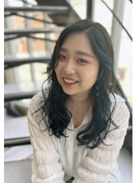 ヘアデザイン エソラ(hair design esora) サファイアブルー×アンニュイカール