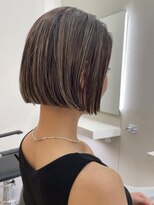 フェメ 立川(PHEME)&nbsp;ハイライトカラー/切りっぱなしボブ