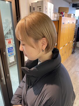 コワファーストナガサキシャンプーボーイ(COIFF1RST NAGASAKI SHAMPOO BOY) 大人ショートボブ丸みショートカットマッシュショート前髪あり