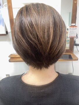 フリーズ 伊丹店(Freez) 白髪ぼかし30代40代50代60代伊丹大人ショート大人ボブ