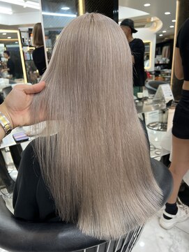 ラピス 渋谷本店(Lapis) ホワイトシルバー/ハイトーン/髪質改善/ストレート/海外風