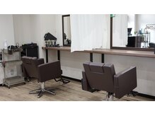 リーブルサニー(Libre Sunny)の雰囲気（落ち着いたセット面で自分だけの特別な時間をお過ごしください）