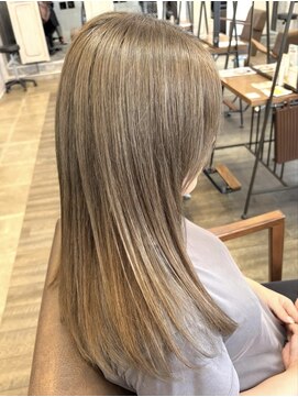 ビズヘアー グランバース(bisou hair grandbase) ベージュカラー/ブリーチカラー/ハイトーンカラー