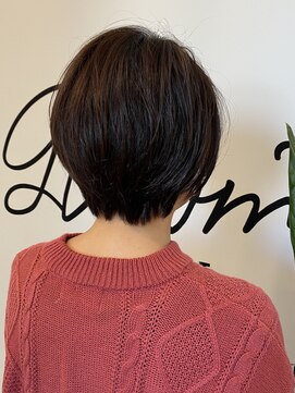 グロウム バイ アフェクト(glowm by AFFECT) 大人可愛いショート×さりげないインナーカラー