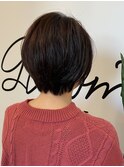 大人可愛いショート×さりげないインナーカラー