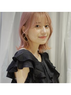 リタ(rita.) ピンクベージュ×くびれヘア