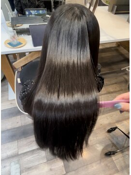 シーン(seen.) 艶感ロング×美髪矯正【平】