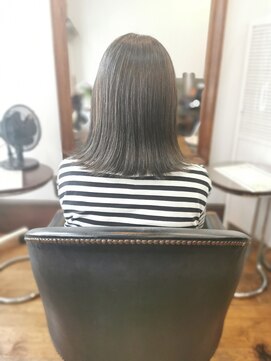 プリバート レディースミディアム外ハネレイヤー