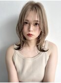 小顔くびれレイヤースタイル×ミルクティーベージュエンドカラー