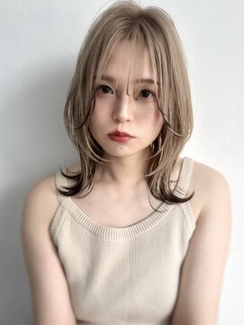 エル セルカ 高田馬場(el CERCA) 小顔くびれレイヤースタイル×ミルクティーベージュエンドカラー