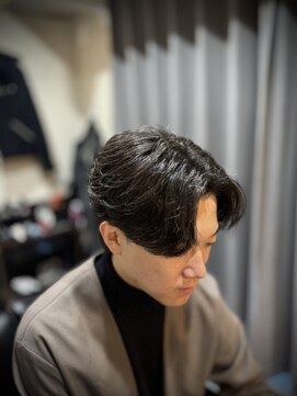 プラウド(PROUD) フェザーパーマ センターパート メンズパーマ フェザーショート