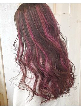 エノア 東京(ENORE) セミロング｜ピンクメッシュ｜ピンクハイライト｜バレイヤージュ