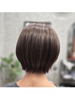 リス 本厚木店(lisse)&nbsp;切りっぱなしボブ×イヤリングカラー