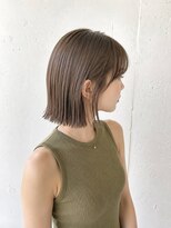 ラミ(L'ami)&nbsp;《吉田光ノ丞》首元を綺麗に見せるぱつっとボブ/透明感ベージュ