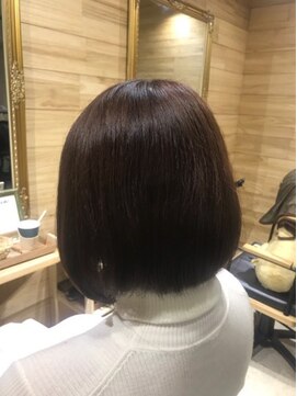 レガロ(REGARO) 前下がりボブ