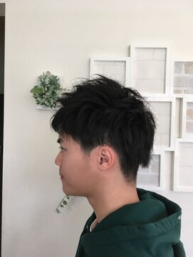 ヘアーアンドネイルフォレスト(Hair&Nail FOREST.) ラフに決まるツーブロスタイル